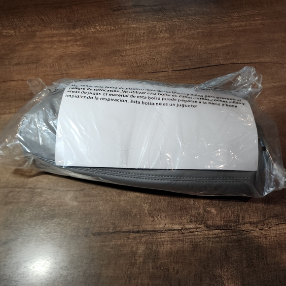 Badgley Mischka Gray Wrapped Frame Clutch - Picture 8 of 8